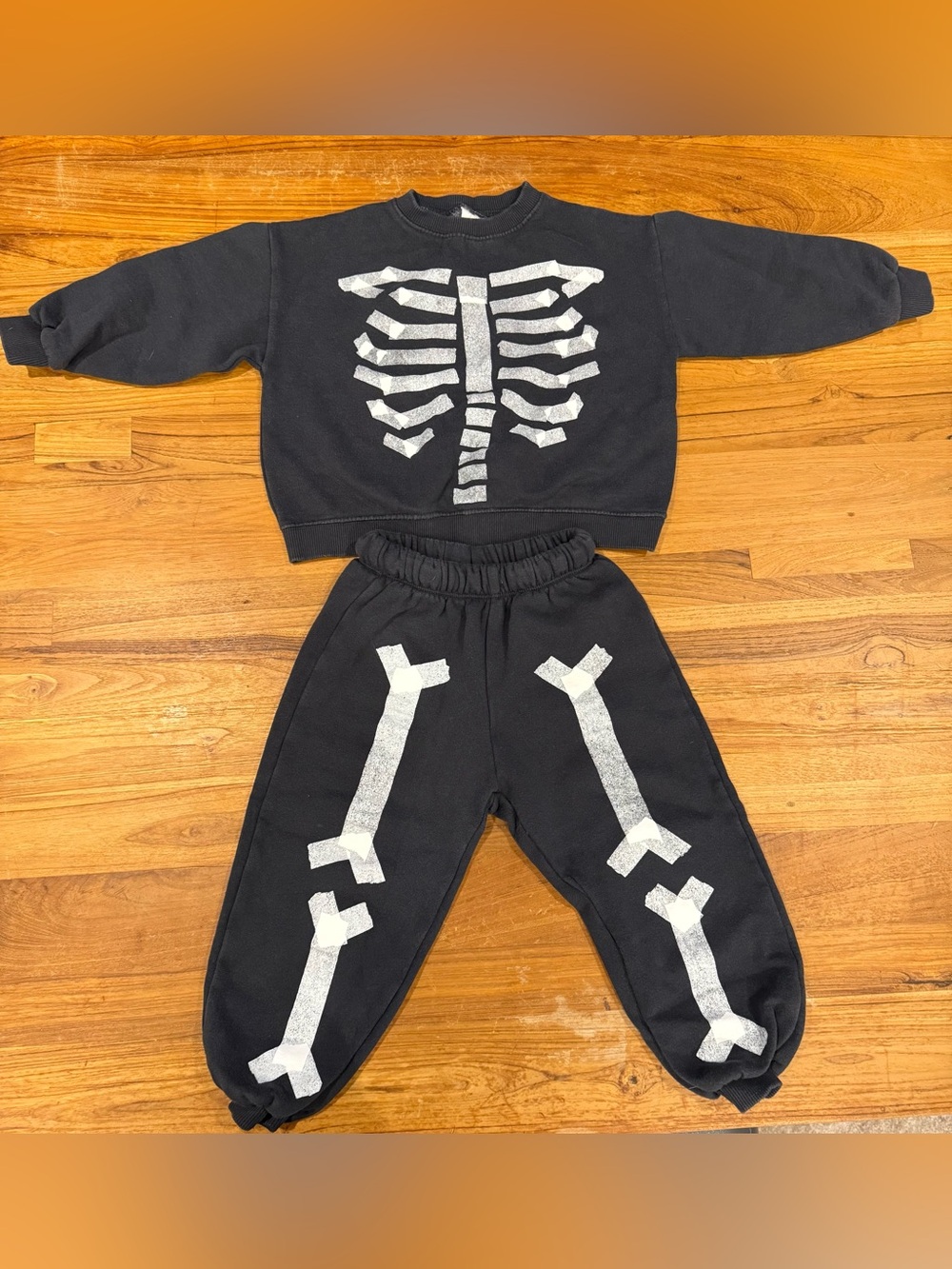Zara Kids 4-5 Skeleton Halloween Sweatshirt Jogger Set Black Bones